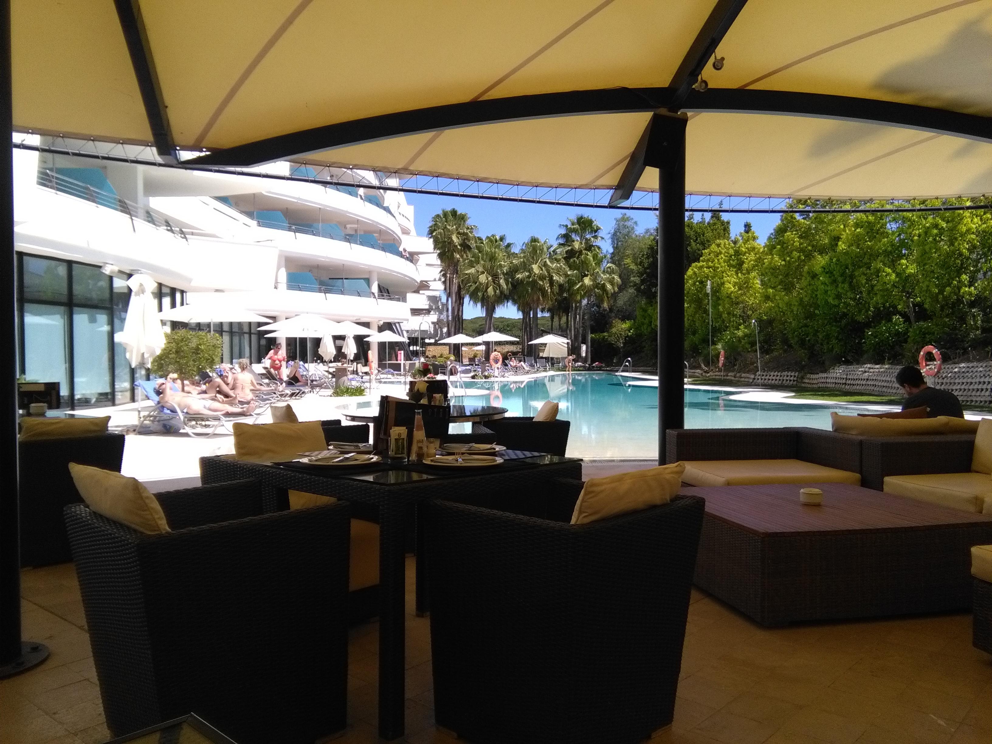 Отель Senator Banus (Adults Only) Эстепона Экстерьер фото The pool at the hotel
