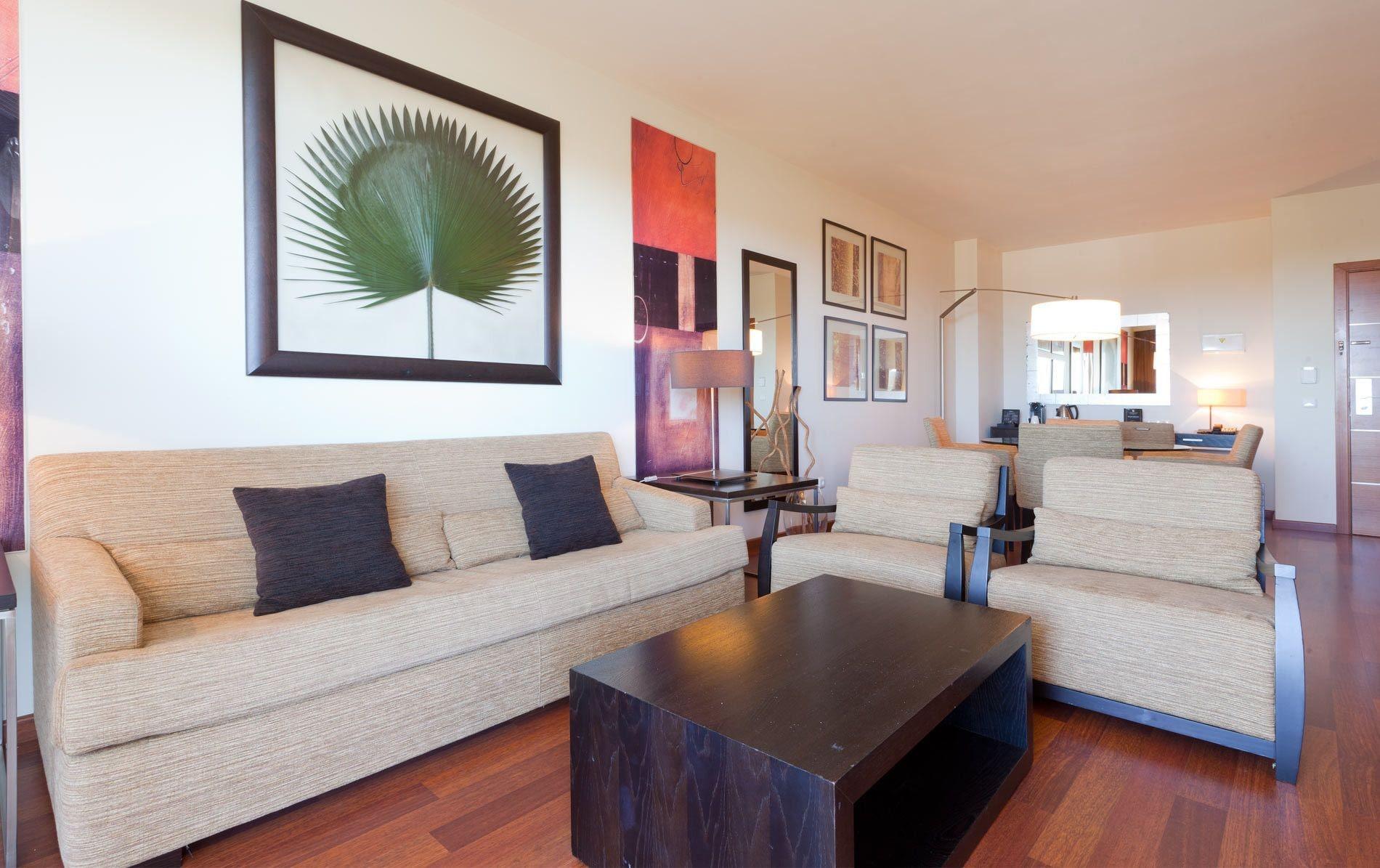 Отель Senator Banus (Adults Only) Эстепона Экстерьер фото A living room